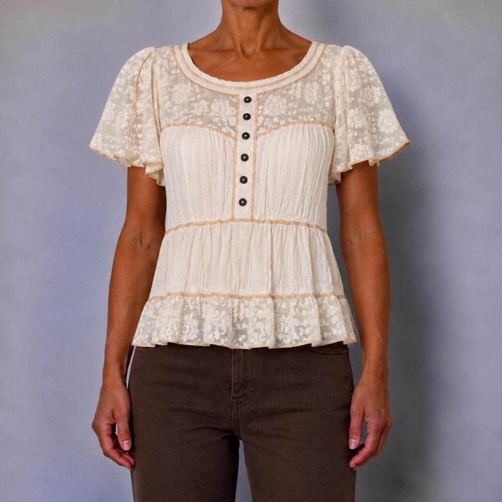 POL Vintage Inspired Ivory Lace Flutter Sleeve Peplum Boho Babydoll Blouse Sz L